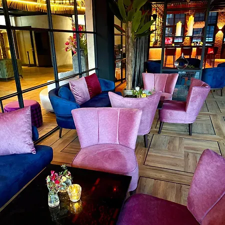 Twins Hotel