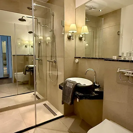 Отель Twins Дуйсбург